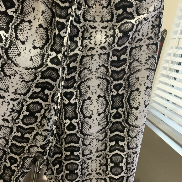 Sold!!!Joggers - Picture 6 of 10